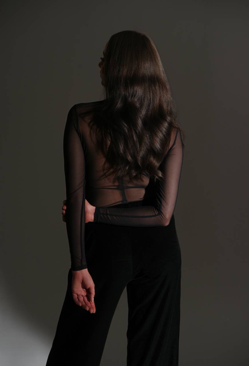 Body 024 Black – eleganckie body z tiulu i weluru