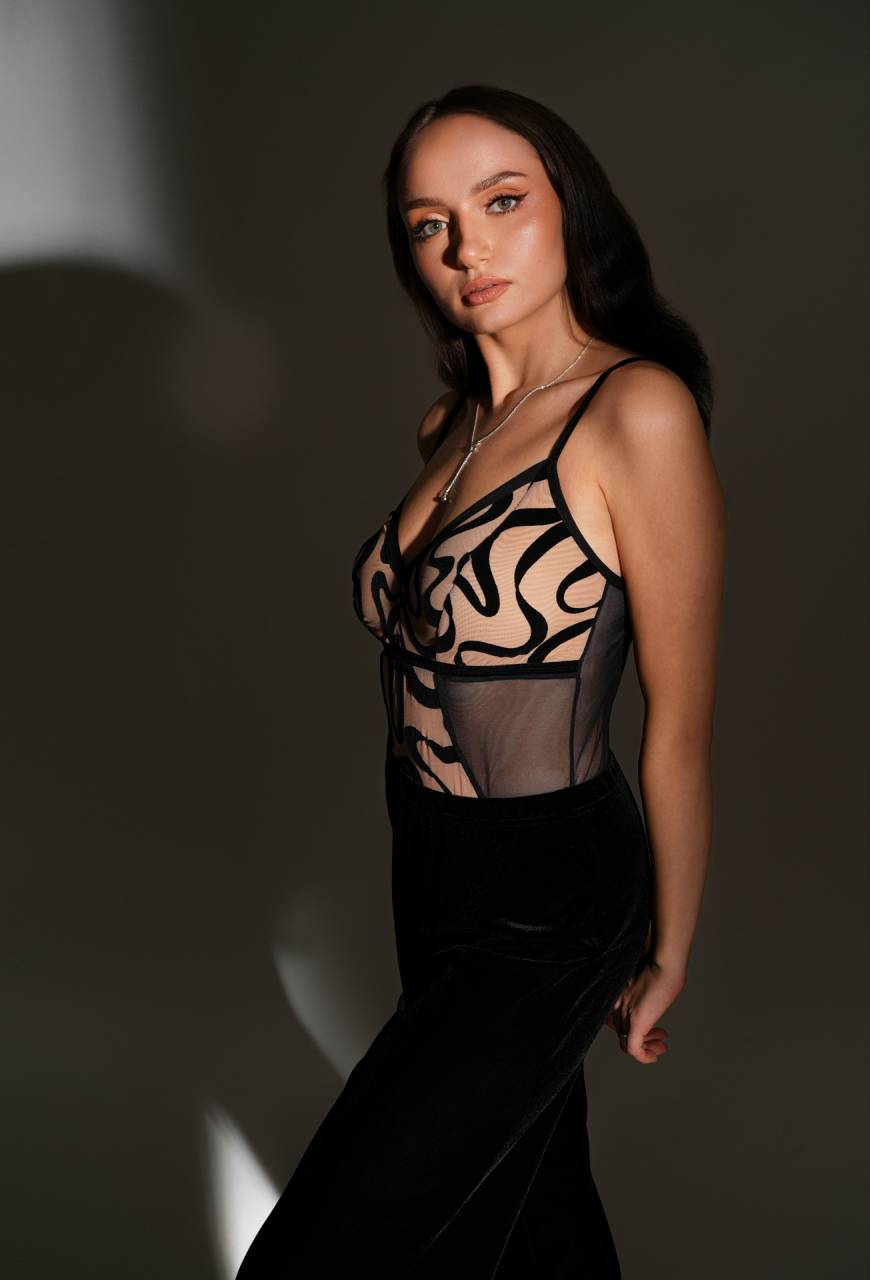 Body 023 Black